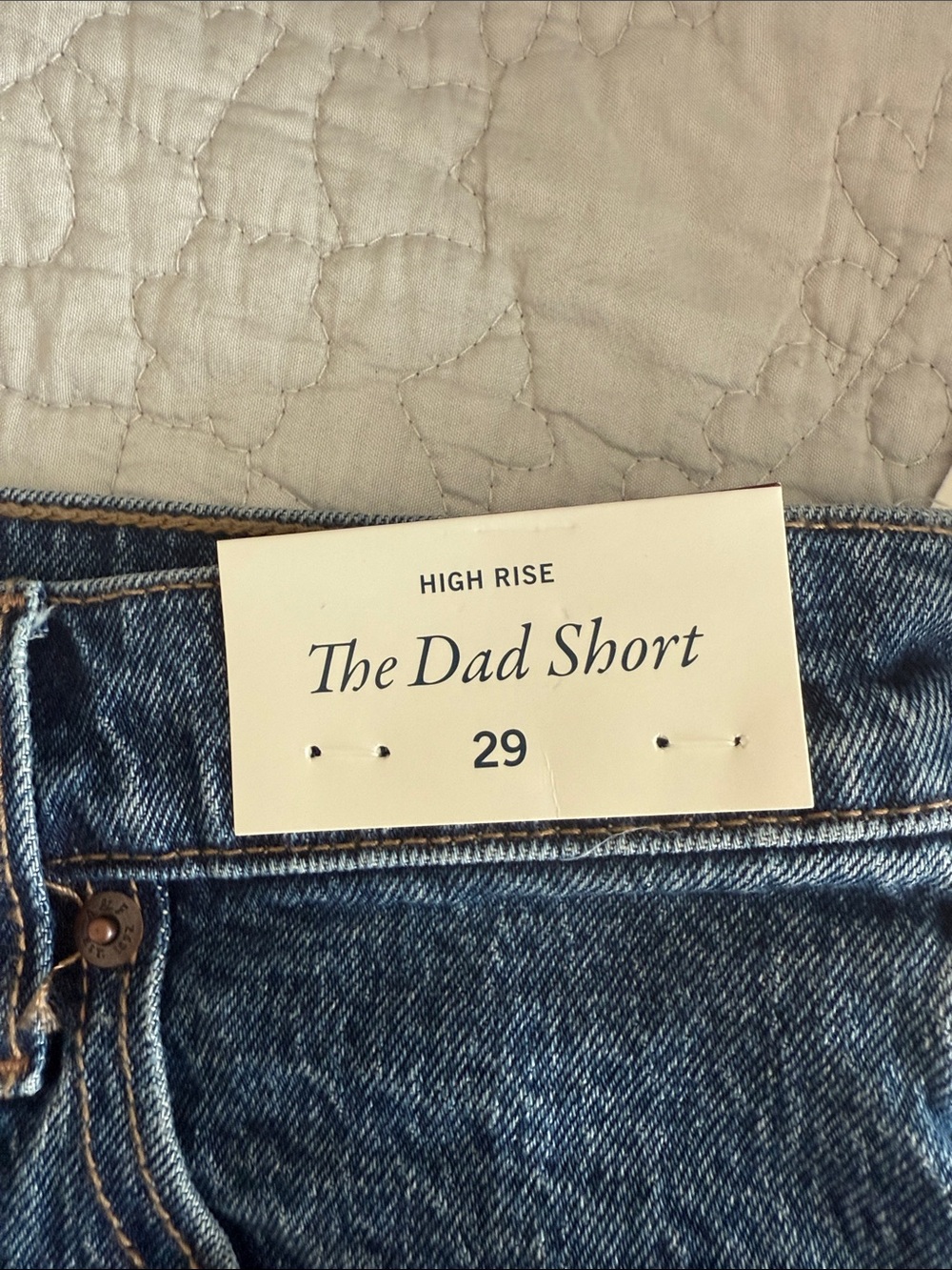 Abercrombie & Fitch High Rise Dad Short - Picture 3 of 3